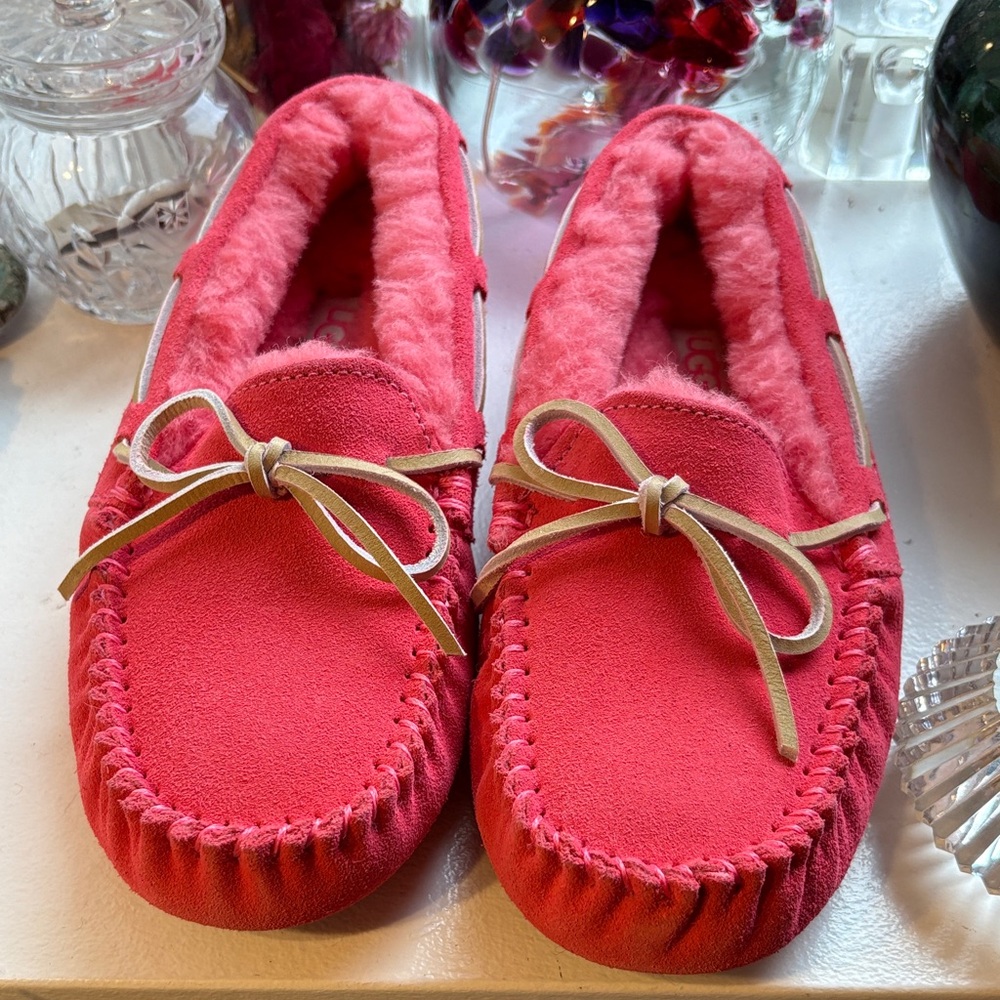 valentines gift! UGG Dakota Plush Pink Rose Moccasin Slippers 5